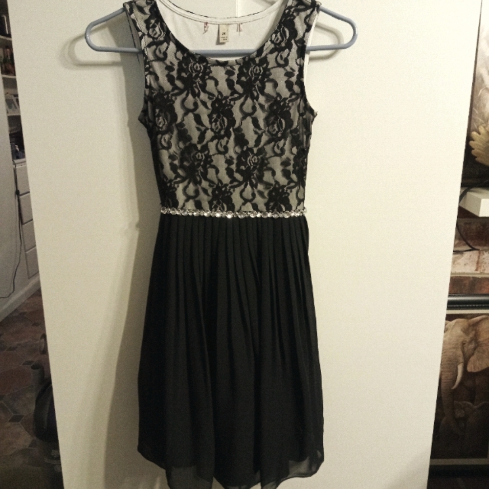 Girl's dress